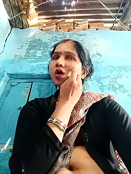 Jooli xx online show from April 2026 06:07:02 AM