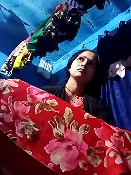 Jooli xx online show from March 2026 03:02:01 PM