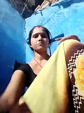 Jooli xx online show from March 2026 01:13:01 PM