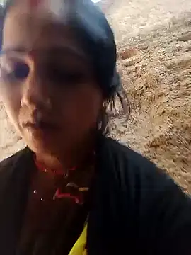 Jooli xx online show from March 2026 04:07:02 AM