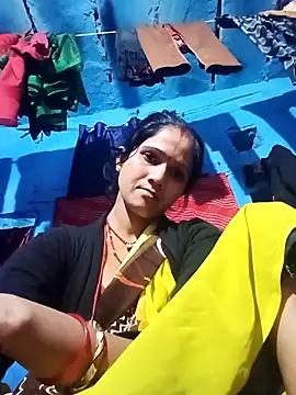 Jooli xx online show from March 2026 02:50:01 PM