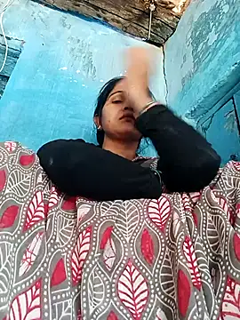 Jooli xx online show from April 2026 03:43:01 AM