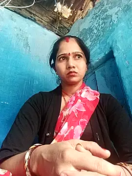 Jooli xx online show from March 2026 03:46:01 AM