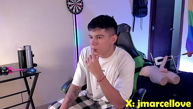 Snapshot of Jack_castell chatting on December 2025 11:21:02 AM Jack castell online show from December 2025 11:21:02 AM