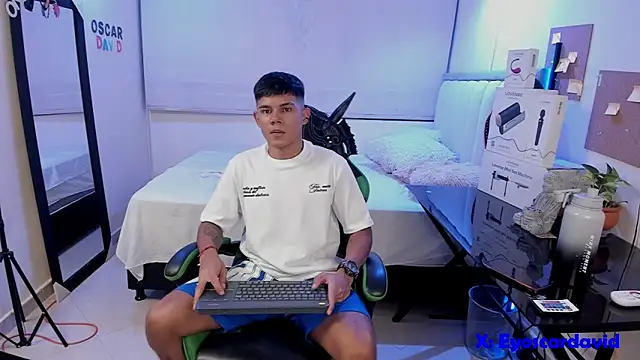 Jack castell online show from March 2026 11:33:02 PM