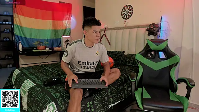 Snapshot of Jack_castell chatting on September 2025 10:48:02 AM Jack castell online show from September 2025 10:48:02 AM