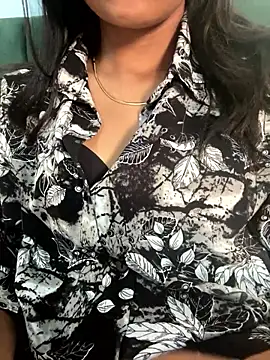 Snapshot of dollyjaan11 chatting on October 2025 11:56:01 AM dollyjaan11 online show from October 2025 11:56:01 AM