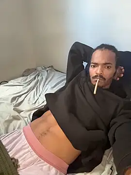 TRILLAHUNG online show from October 2025 02:40:02 PM