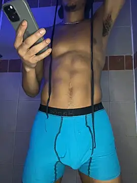 TRILLAHUNG online show from September 2025 11:48:02 AM