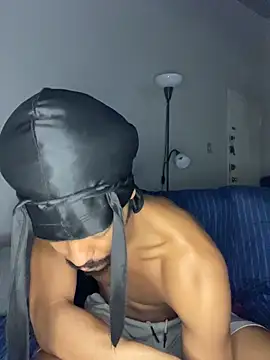 TRILLAHUNG online show from January 2026 11:52:02 PM