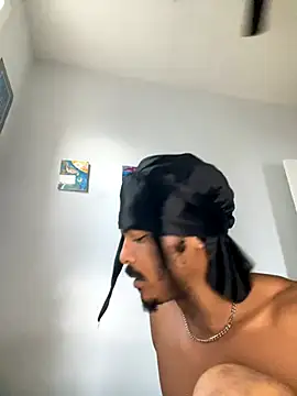 TRILLAHUNG online show from September 2025 09:10:01 PM