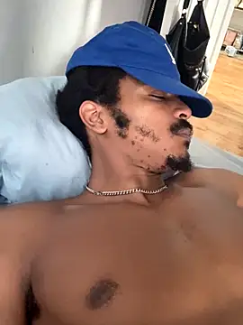 TRILLAHUNG online show from September 2025 12:00:02 PM