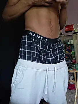 Snapshot of TRILLAHUNG chatting on June 2026 01:45:01 PM TRILLAHUNG online show from June 2026 01:45:01 PM
