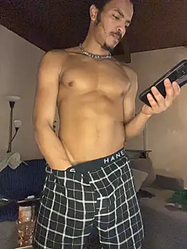 TRILLAHUNG online show from February 2026 05:40:01 AM