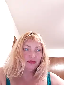 LiluLiluLilu online show from October 2025 09:24:02 PM