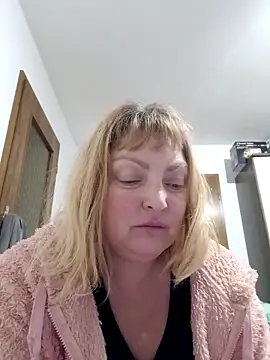 LiluLiluLilu online show from March 2026 08:42:02 PM