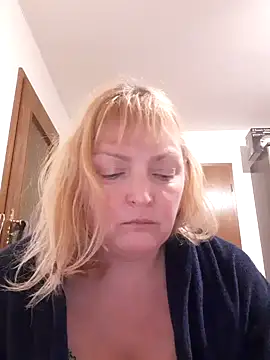 LiluLiluLilu online show from October 2025 07:03:01 PM