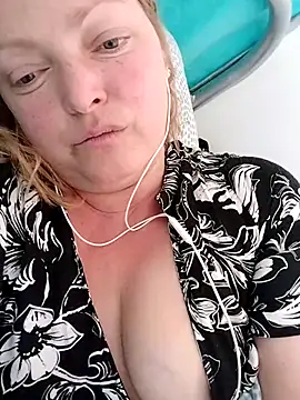 LiluLiluLilu online show from April 2026 08:32:01 AM