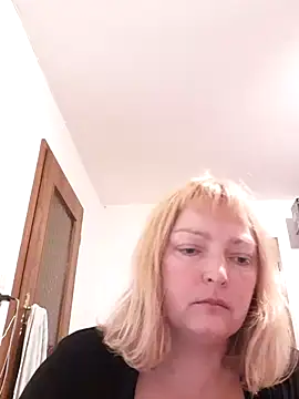 LiluLiluLilu online show from September 2025 08:27:01 PM