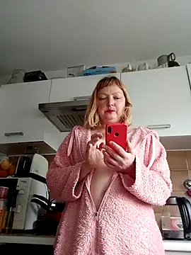 LiluLiluLilu online show from March 2026 10:15:02 AM