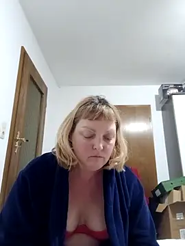 LiluLiluLilu online show from February 2026 10:43:02 PM