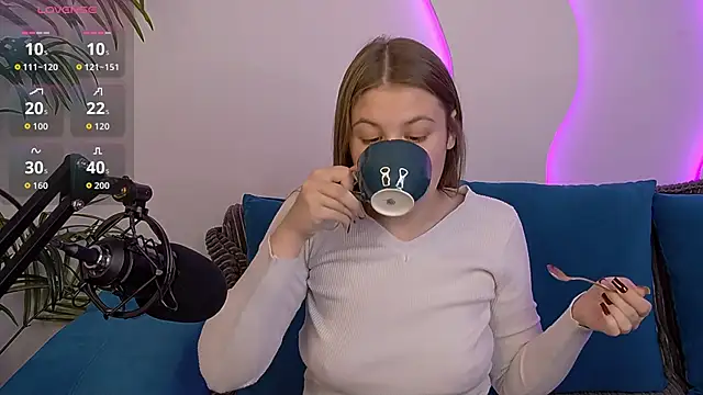 MelanieHenders online show from September 2025 05:52:02 AM