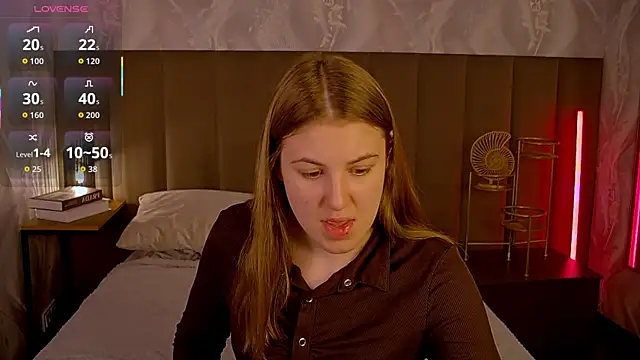 MelanieHenders online show from October 2025 05:31:02 AM