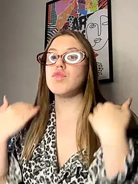 MelanieHenders online show from October 2025 01:47:01 PM