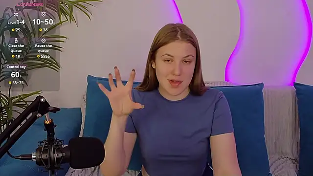 MelanieHenders online show from September 2025 10:32:02 AM