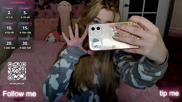 LightStar 18 online show from November 2025 03:34:02 PM