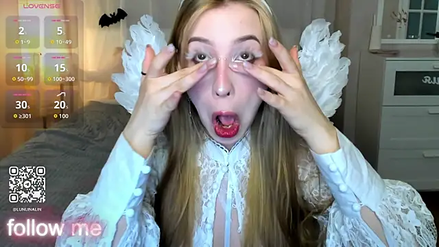 LightStar 18 online show from October 2025 09:39:01 AM