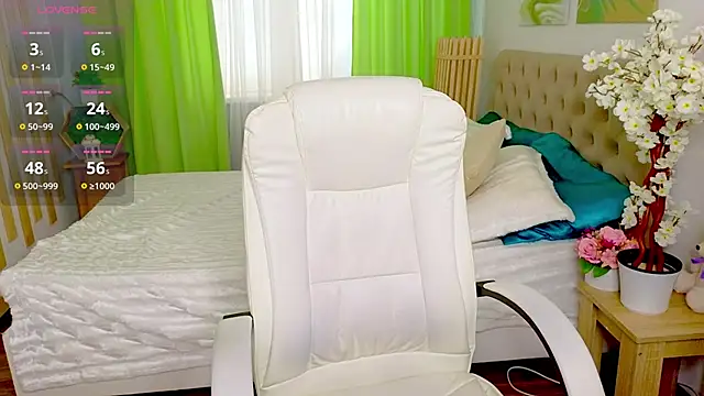 Snapshot of Adell__Shine chatting on September 2025 08:02:02 AM Adell Shine online show from September 2025 08:02:02 AM