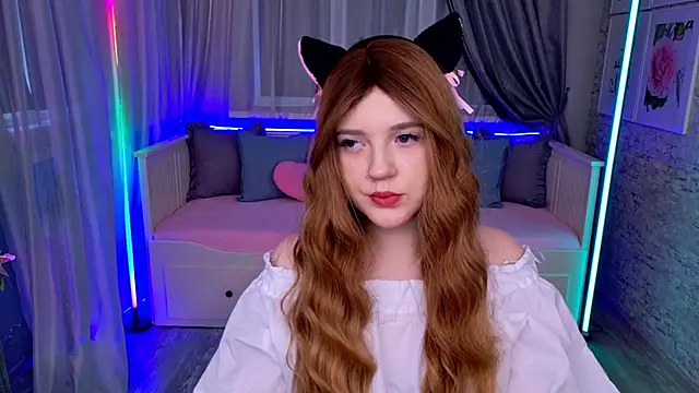 Snapshot of AlmaSound chatting on November 2025 05:21:01 AM AlmaSound online show from November 2025 05:21:01 AM