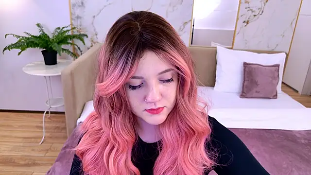 Snapshot of AlmaSound chatting on November 2025 03:38:02 AM AlmaSound online show from November 2025 03:38:02 AM