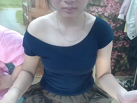 Snapshot of Inomi_2k chatting on October 2025 02:16:01 PM Inomi 2k online show from October 2025 02:16:01 PM