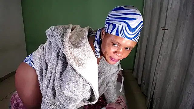 BendMeOverXX online show from December 2025 09:53:01 PM