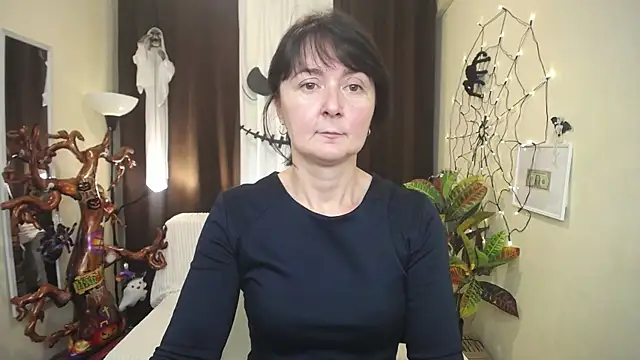 Snapshot of VivianGuchih chatting on October 2025 06:26:01 AM VivianGuchih online show from October 2025 06:26:01 AM