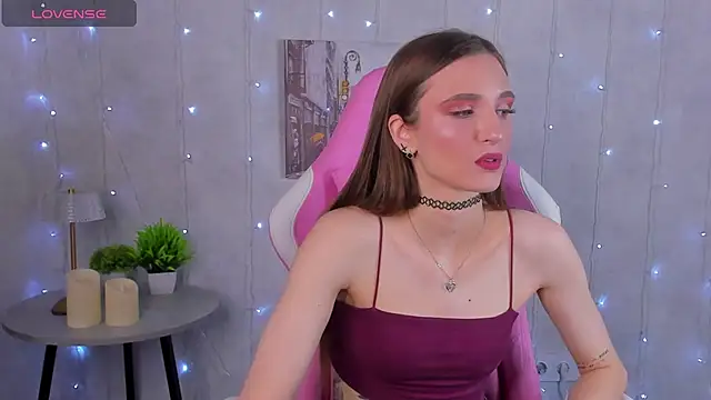 Snapshot of Alisha_Green chatting on October 2025 10:27:02 AM Alisha Green online show from October 2025 10:27:02 AM