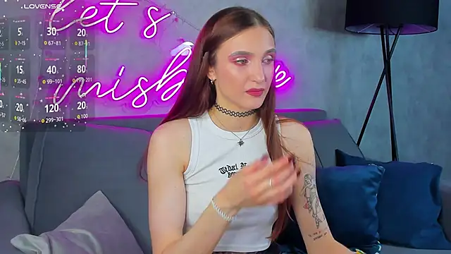 Snapshot of Alisha_Green chatting on June 2026 09:21:02 AM Alisha Green online show from June 2026 09:21:02 AM