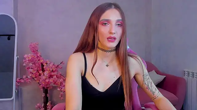 Snapshot of Alisha_Green chatting on June 2026 09:27:01 AM Alisha Green online show from June 2026 09:27:01 AM