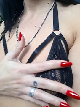 Snapshot of SandraSilver chatting on November 2025 06:56:02 PM SandraSilver online show from November 2025 06:56:02 PM