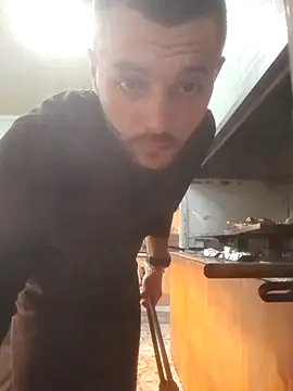 Snapshot of LeonNovaro chatting on October 2025 08:23:02 AM LeonNovaro online show from October 2025 08:23:02 AM