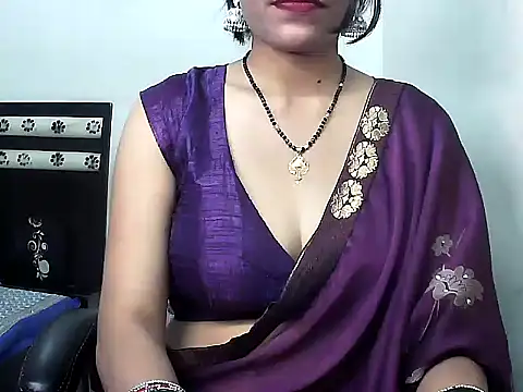 Lalita thakur online show from November 2025 03:39:01 PM