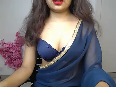 Snapshot of heavan_girl chatting on October 2025 02:28:02 PM heavan girl online show from October 2025 02:28:02 PM