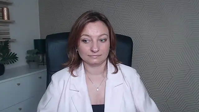 angelaSamt online show from November 2025 10:30:01 AM