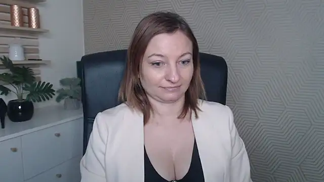 angelaSamt online show from November 2025 06:39:02 AM