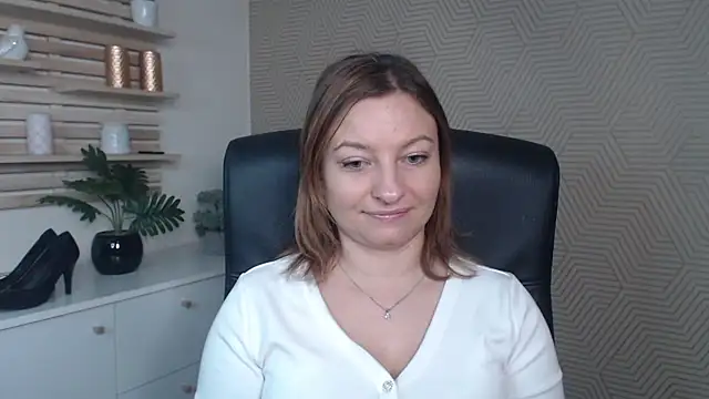 angelaSamt online show from December 2025 06:37:02 AM