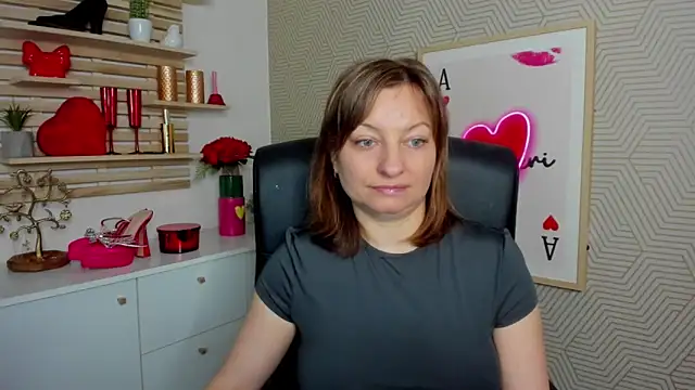 angelaSamt online show from April 2026 05:25:01 AM