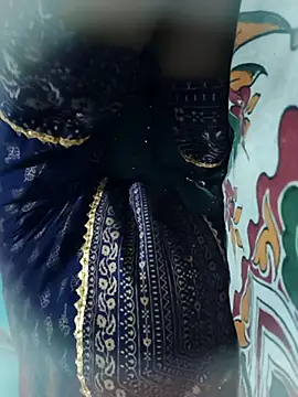 posewith online show from October 2025 09:21:01 AM