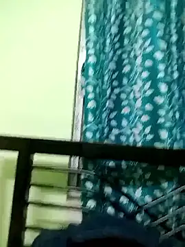 Alina-khan online show from November 2025 04:43:02 PM